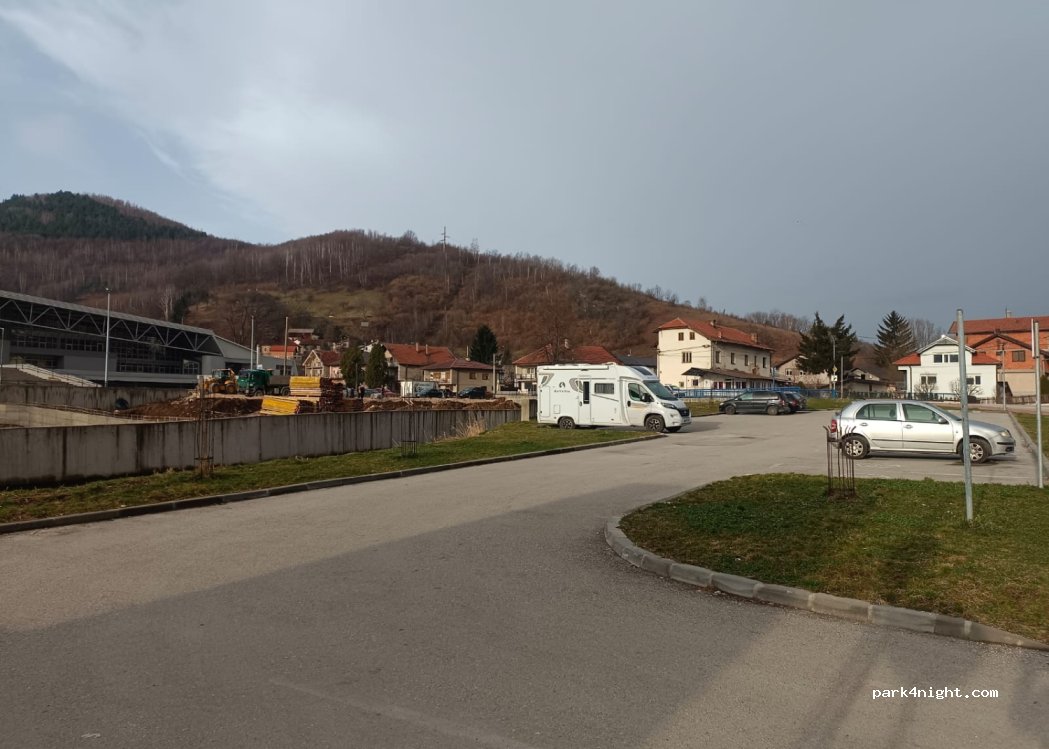 (72270) Travnik - Aleja Konzula — foto