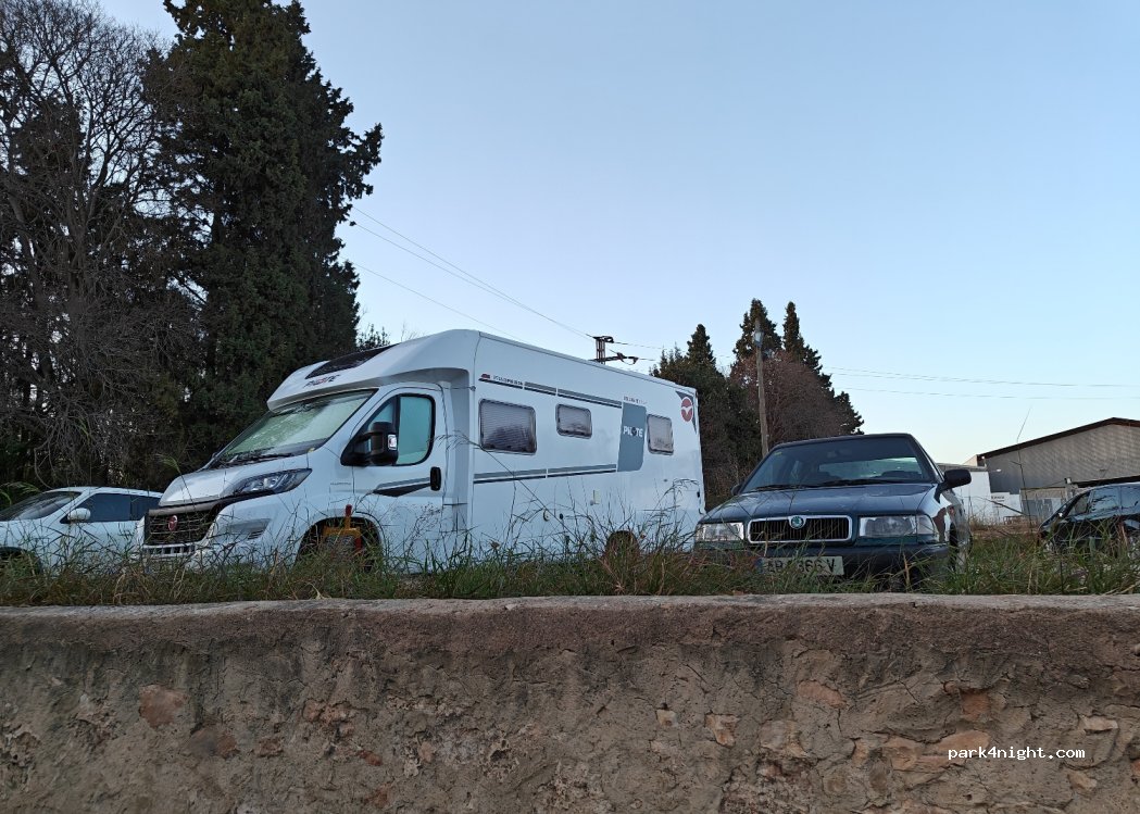 (46117) Bétera - 55 Plaça Poligono N-88.R — foto