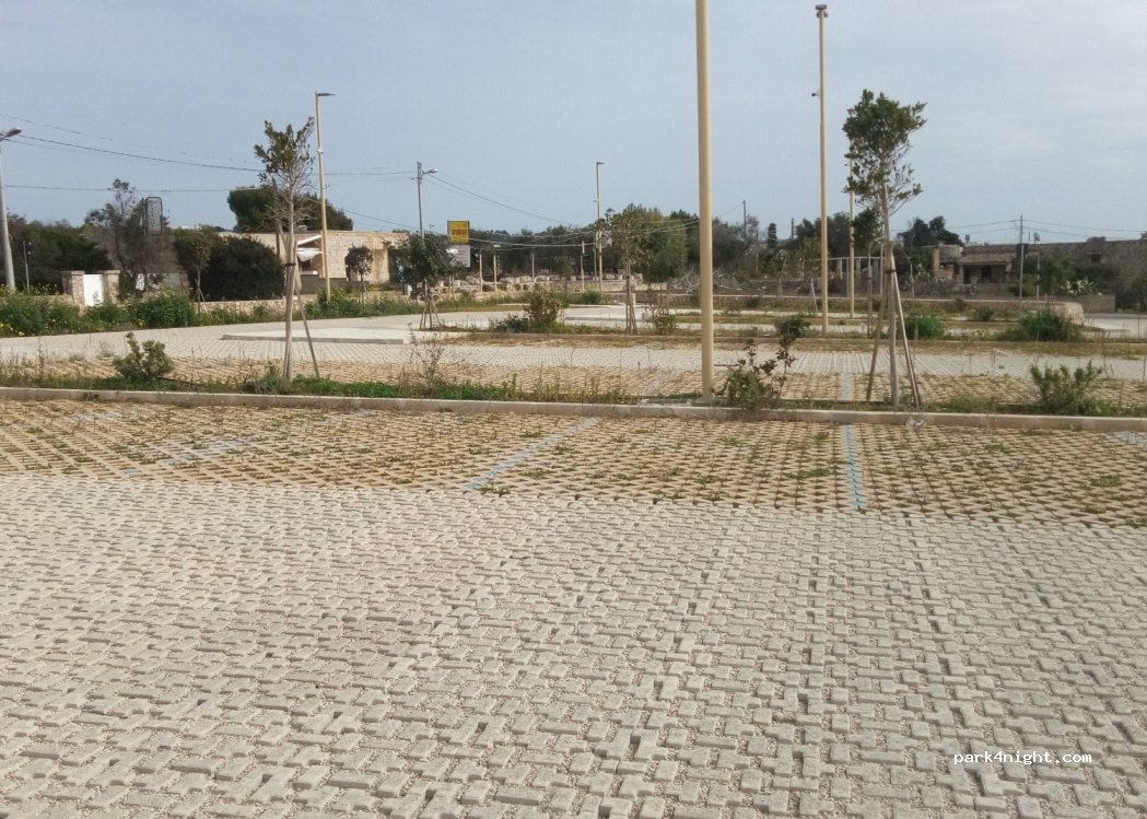 (73053) Patù - Via Marco Polo — foto
