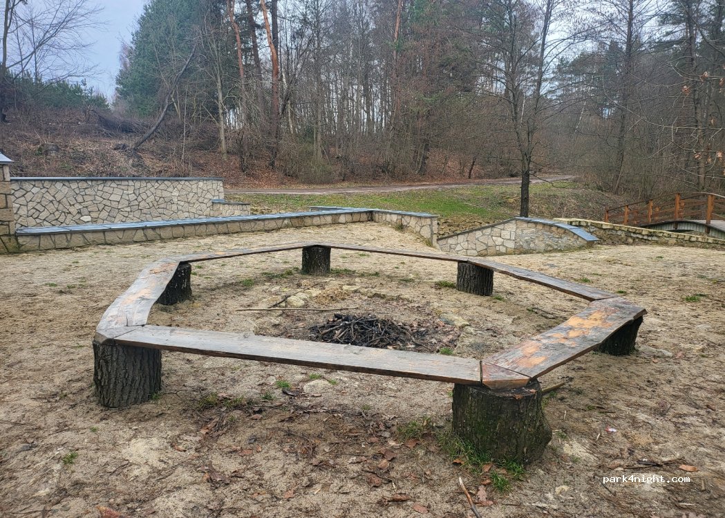 (22-463) Trzęsiny - Unnamed Road — foto 3