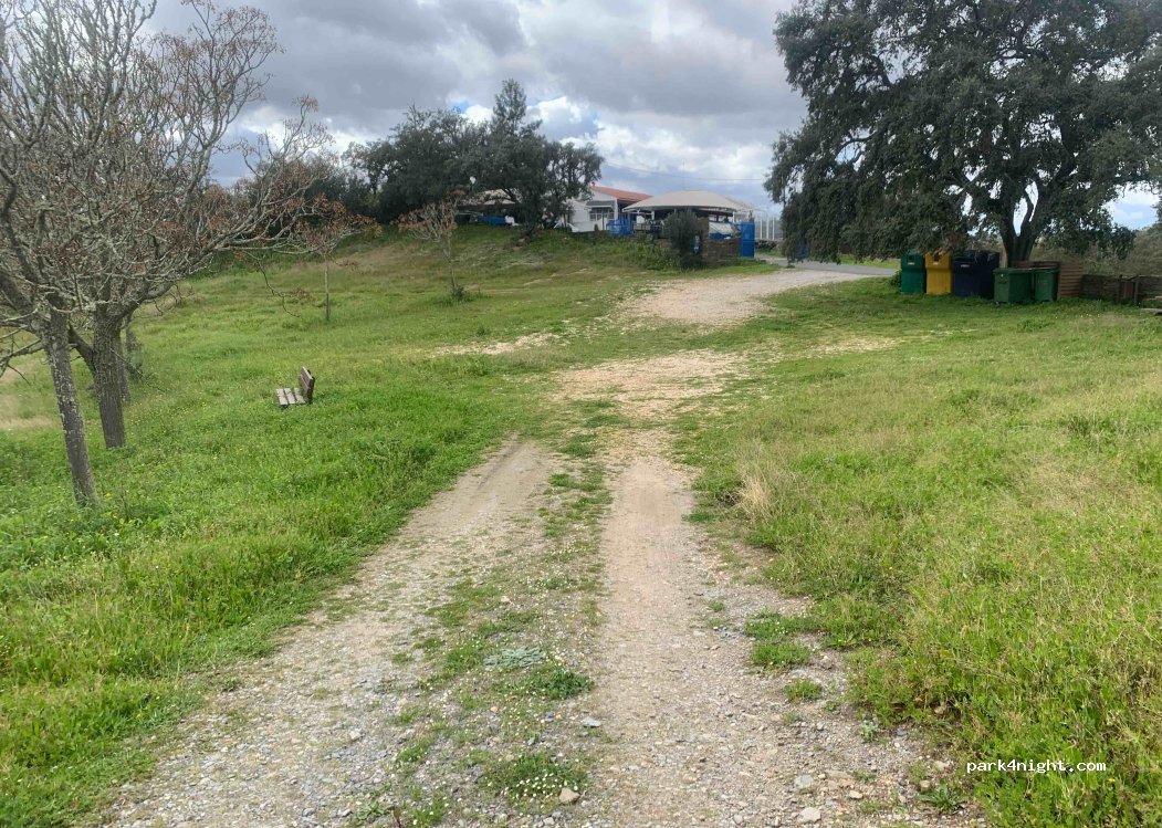 (7670) Alcaria - Unnamed Road — foto 2