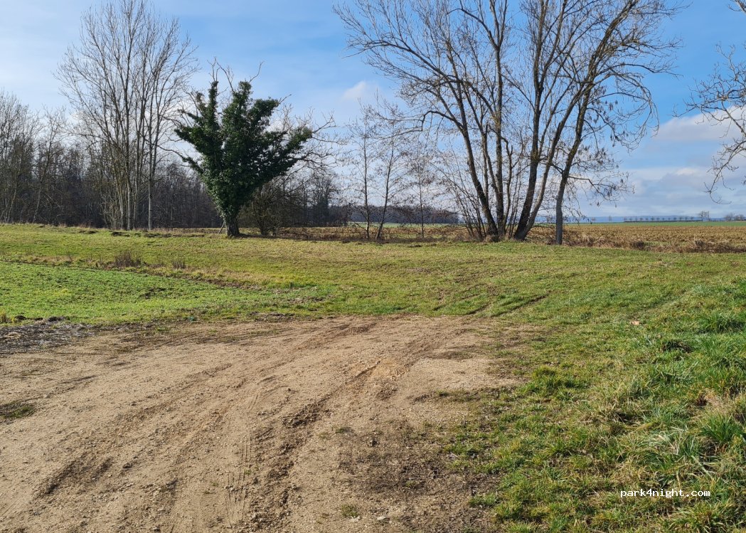 (21910) Noiron-sous-Gevrey - Unnamed Road — foto 2
