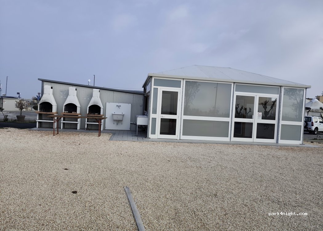 Area sosta Adriatico Club — foto 2