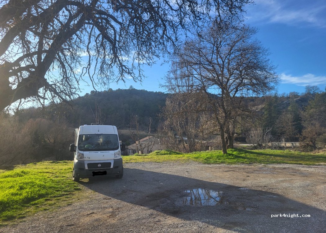 (04700) Lurs - La Tuilerie — foto