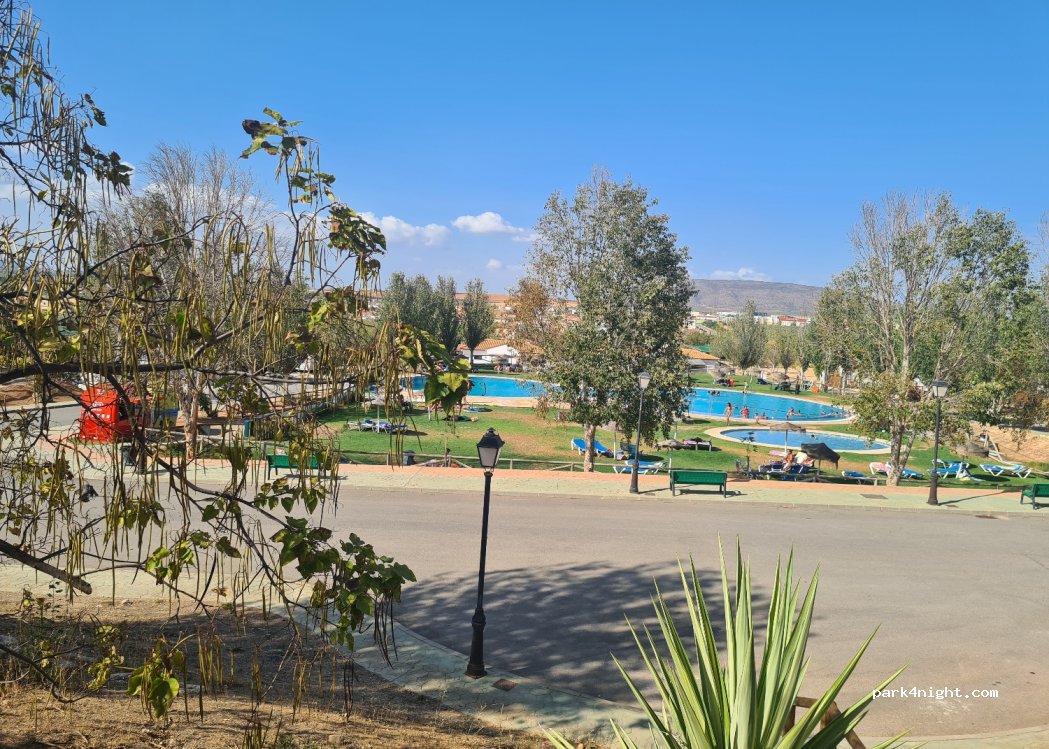 Camping Bungalows La Sierrecilla — foto 4