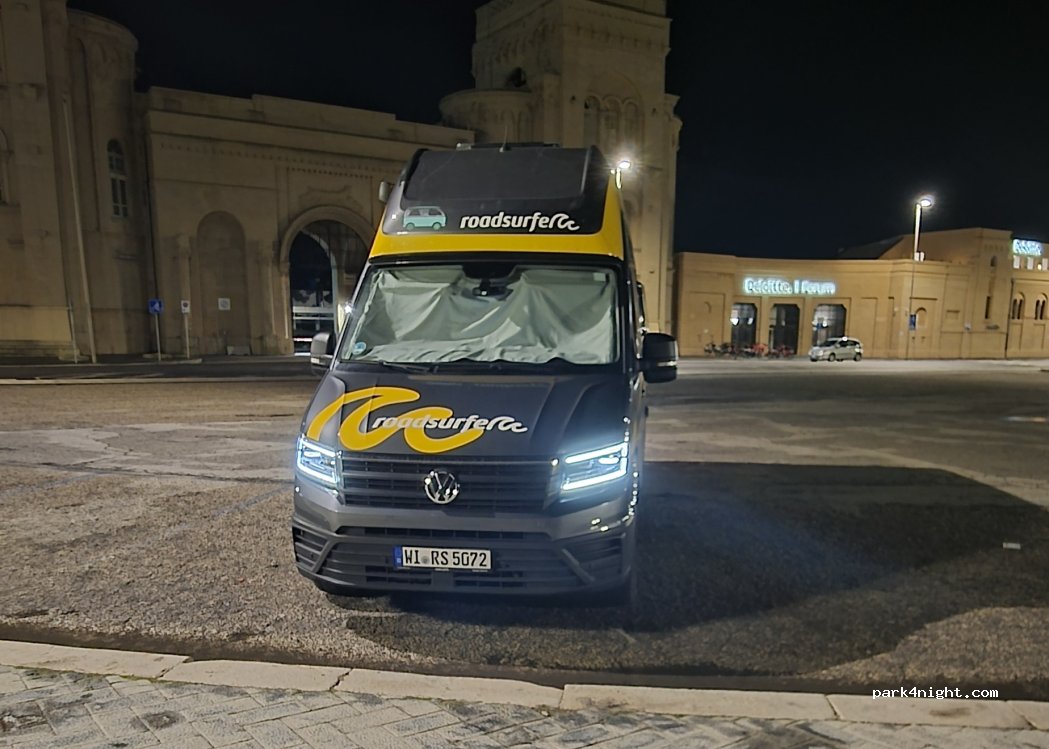 (70132) Bari - 2 Piazzale Vittorio Emanuele terzo — foto 4