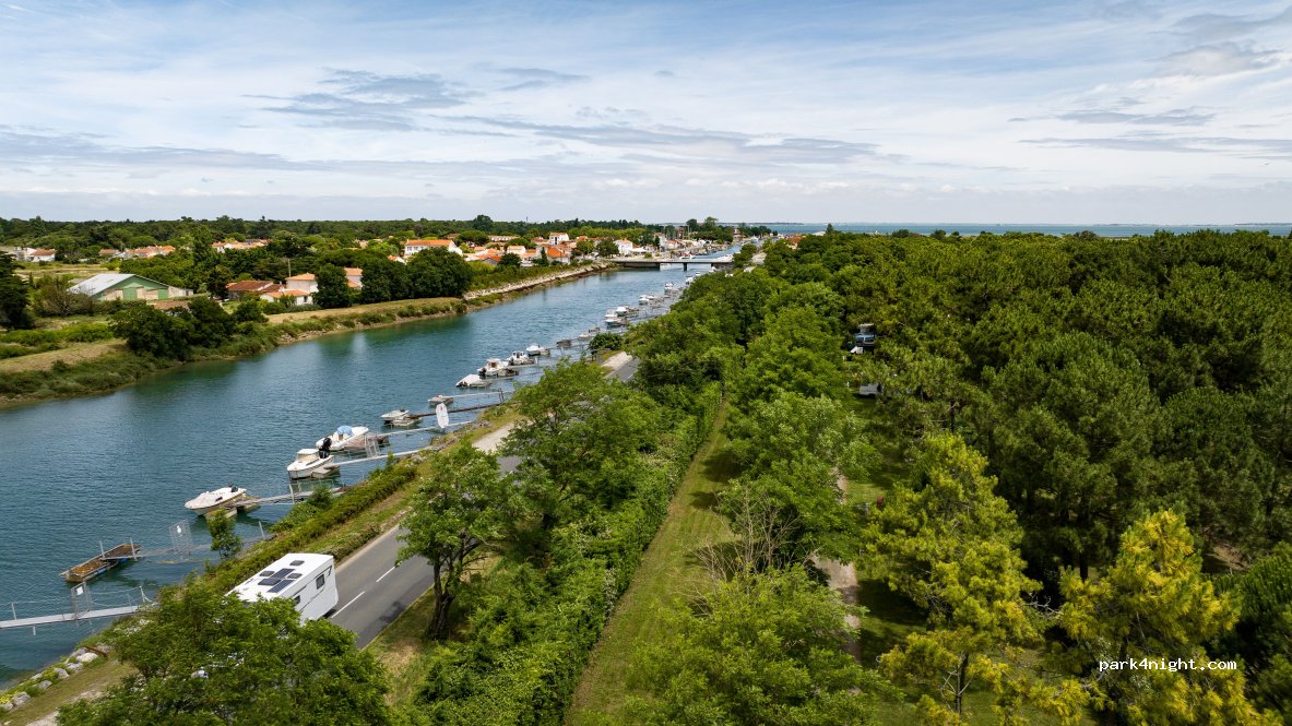 Aire de stationnement, Boyardville — foto