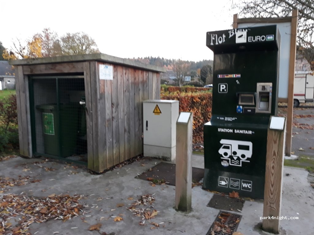 Aire de camping-cars Hotton | Rue du Batty — foto 2