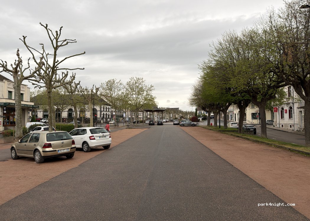 (03500) Saint-Pourçain-sur-Sioule - 62 Boulevard Ledru Rollin — foto