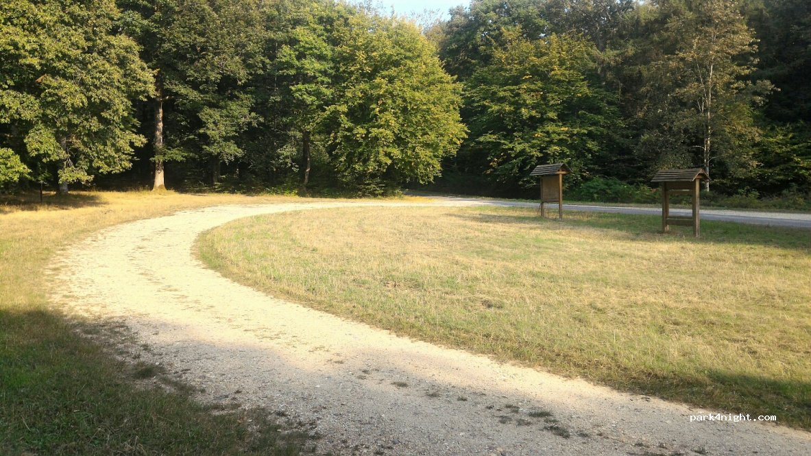(08140) Villers-Cernay - Unnamed Road — foto