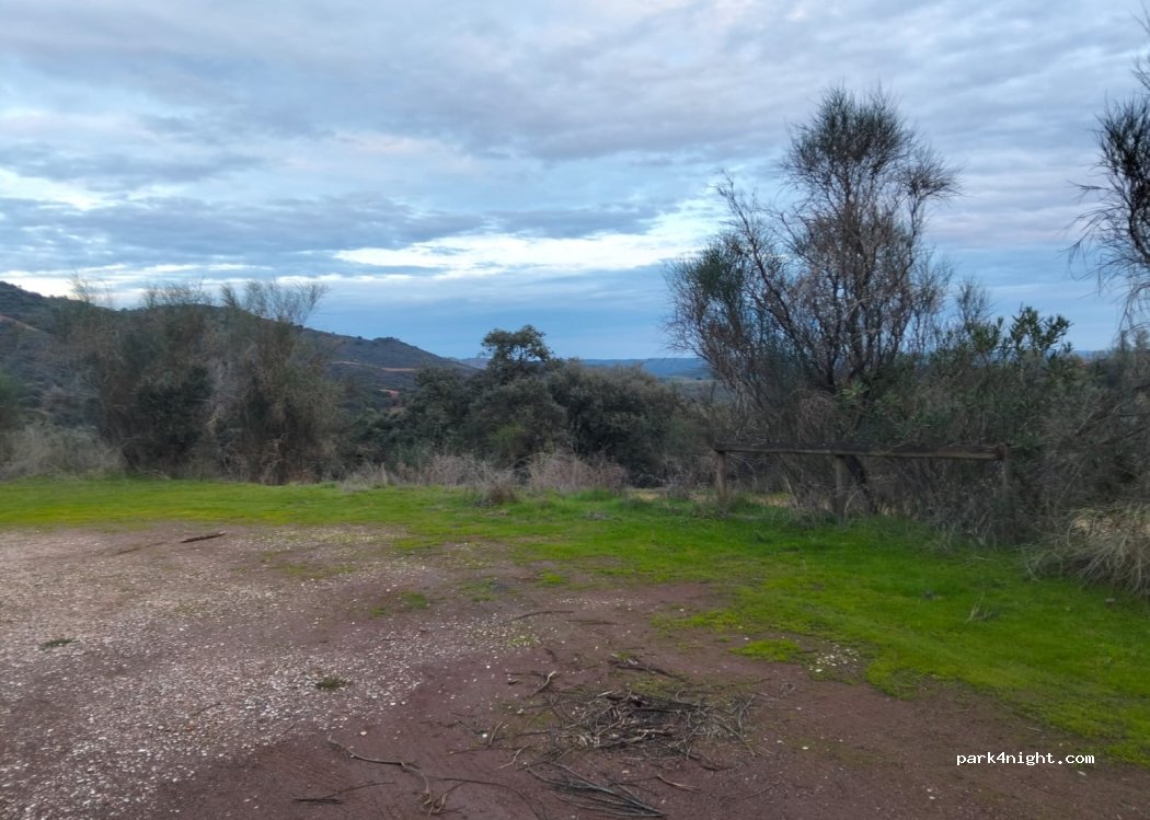 (41240) Almadén de la Plata - Unnamed Road — foto 2