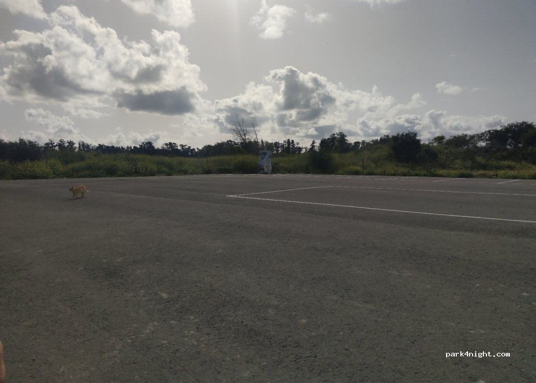 (4640) Akrotiri - Unnamed Road — foto
