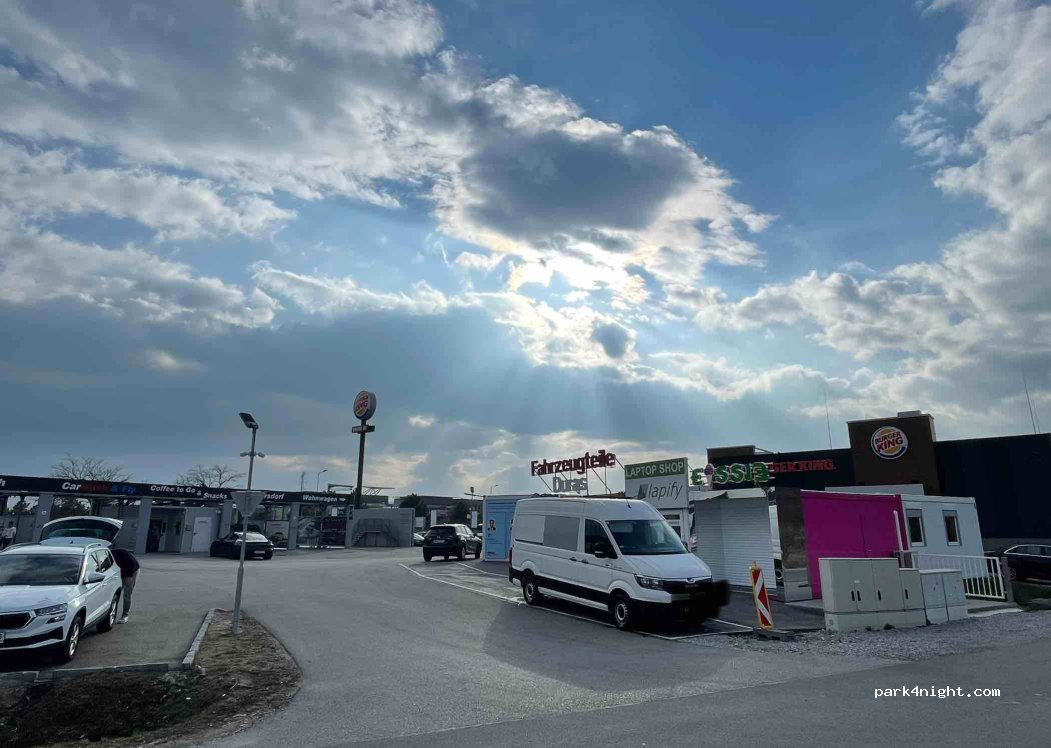 (2544) Leobersdorf - 2C Portugieserstrasse — foto