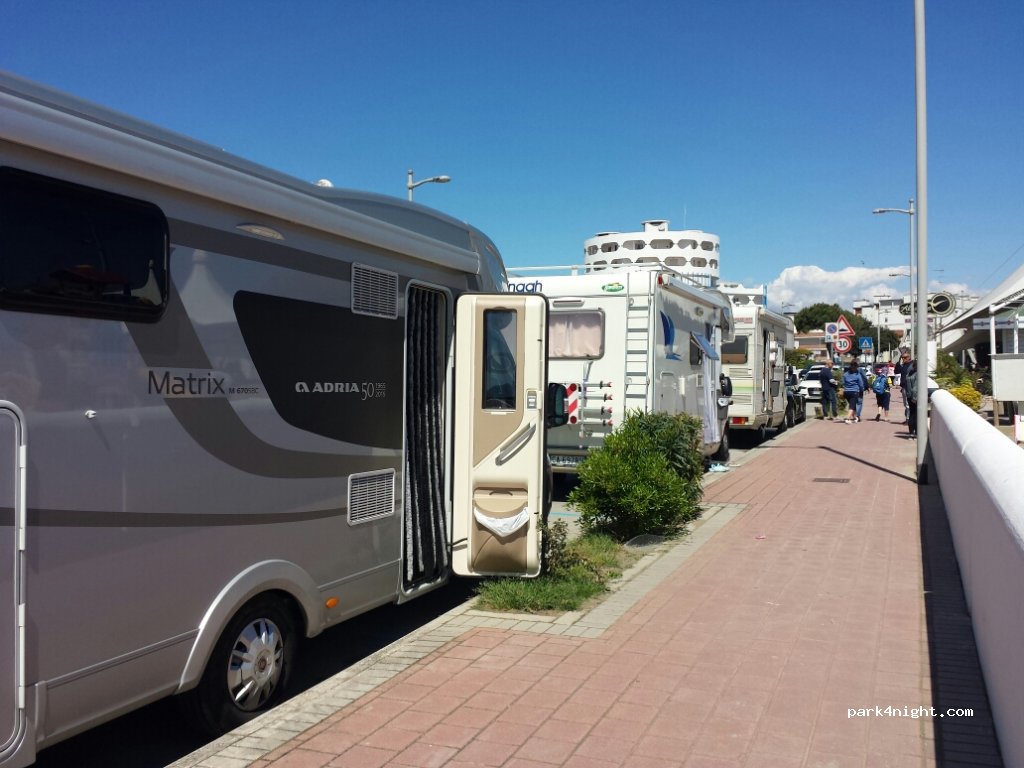 (44022) Lido delle Nazioni - 1/B Viale Canarie — foto 2