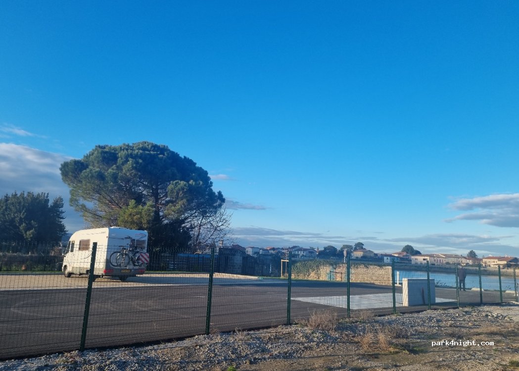 Aire de camping-car de Serrières — foto 3