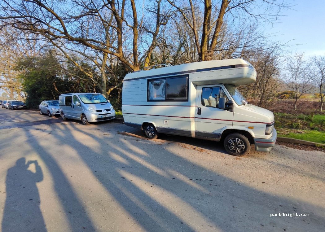 (BR7 5RN) Chislehurst - 2 Norlands Crescent — foto