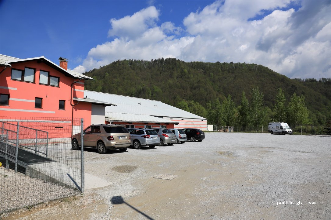 (1270) Litija - 5 Savska cesta — foto