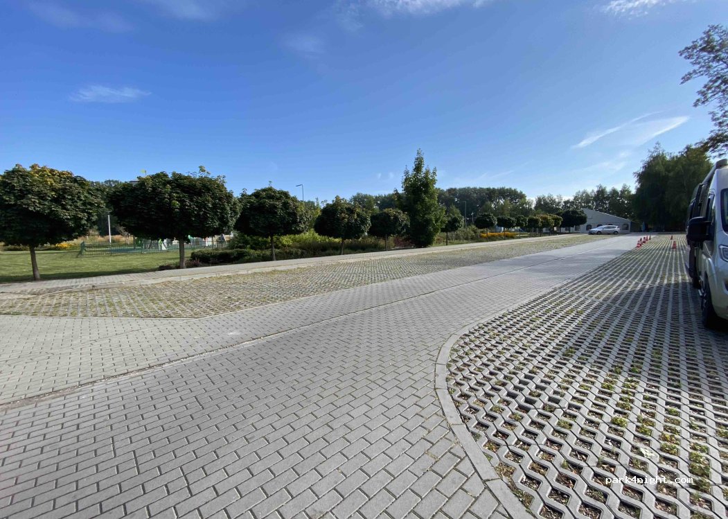 (05-850) Ożarów Mazowiecki - 15 Parkowa — foto 4