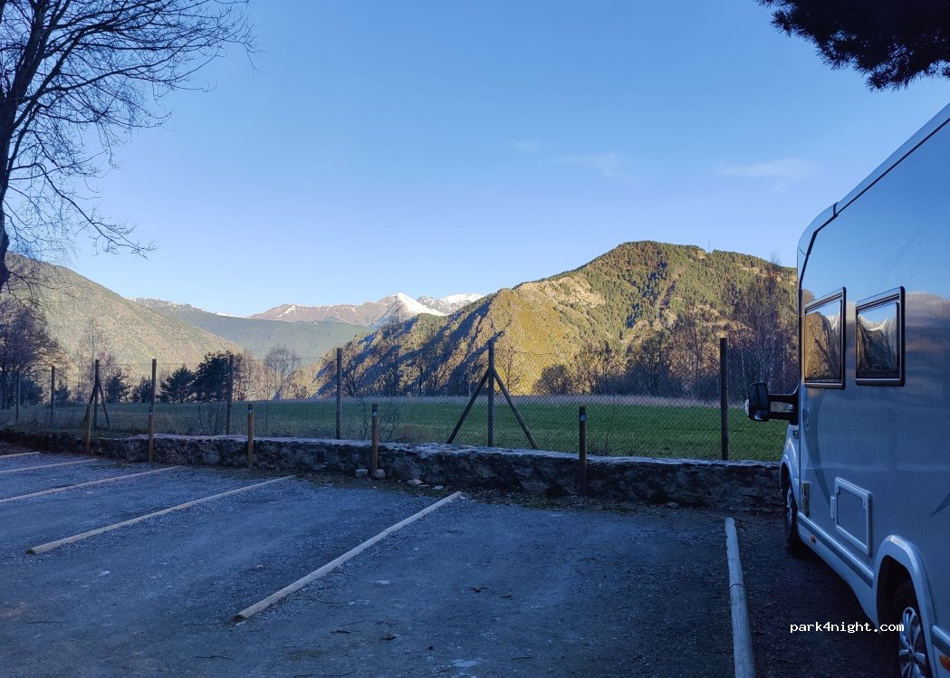 Aire de camping-car de Escaldes-Engordany — foto 2