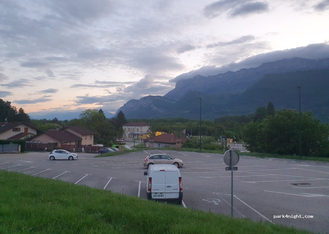 (38570) Goncelin - 10 Rue de la Gare — foto 3