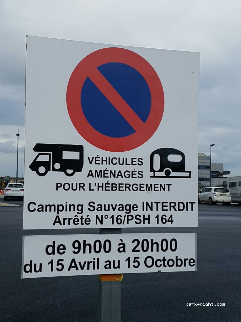 (22410) Saint-Quay-Portrieux - 2 Quai de la République — foto