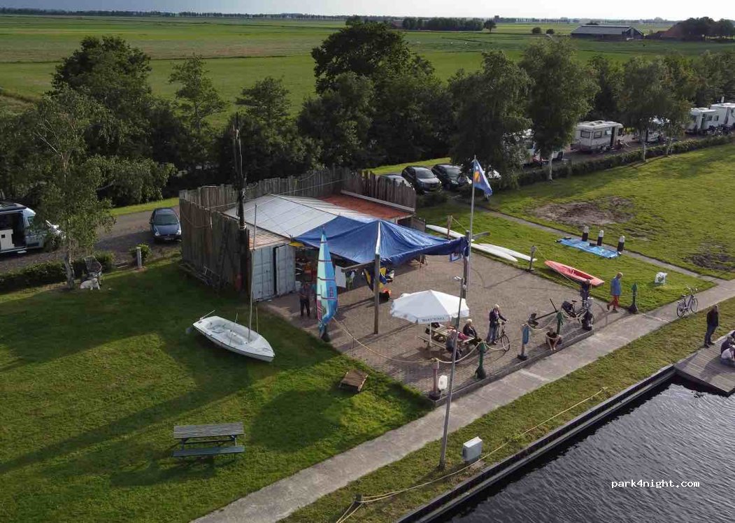 Camperplaats St Nicolaasga — foto
