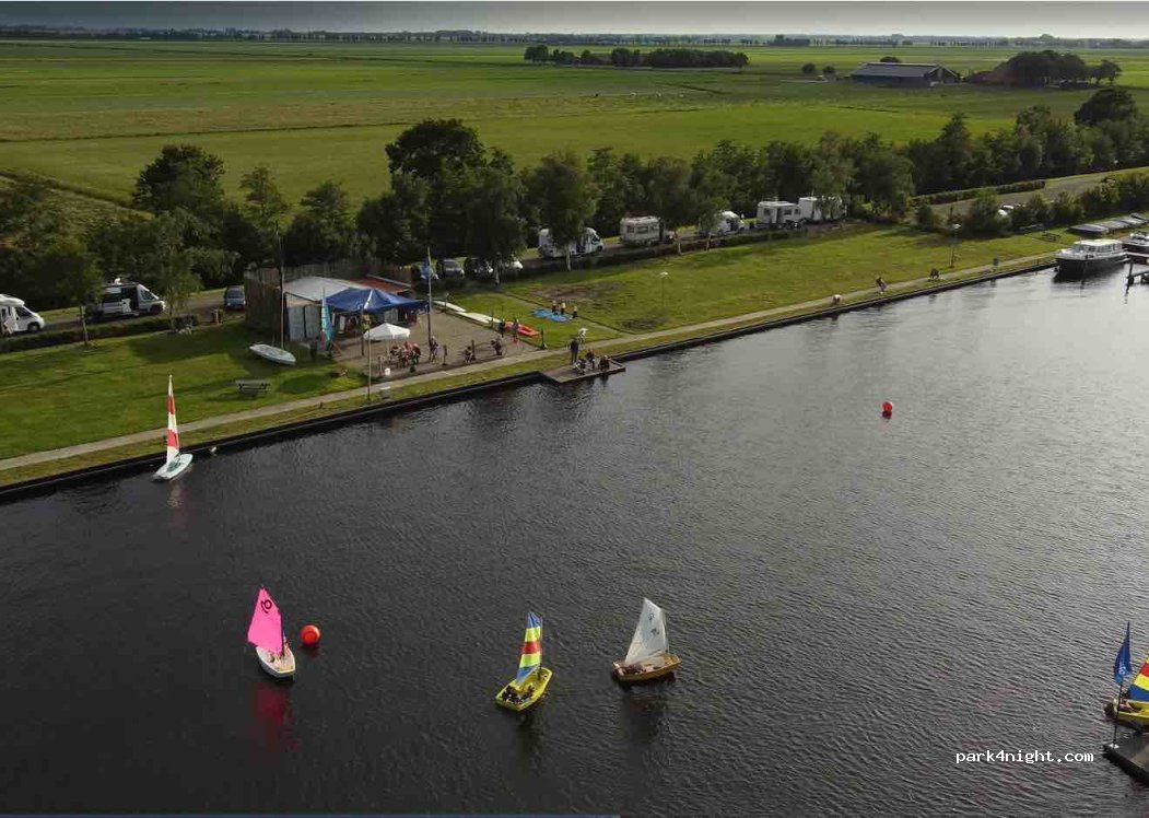 Camperplaats St Nicolaasga — foto 2