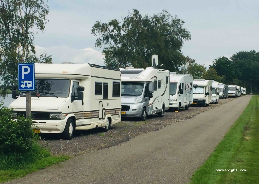 Camperplaats St Nicolaasga — foto 3