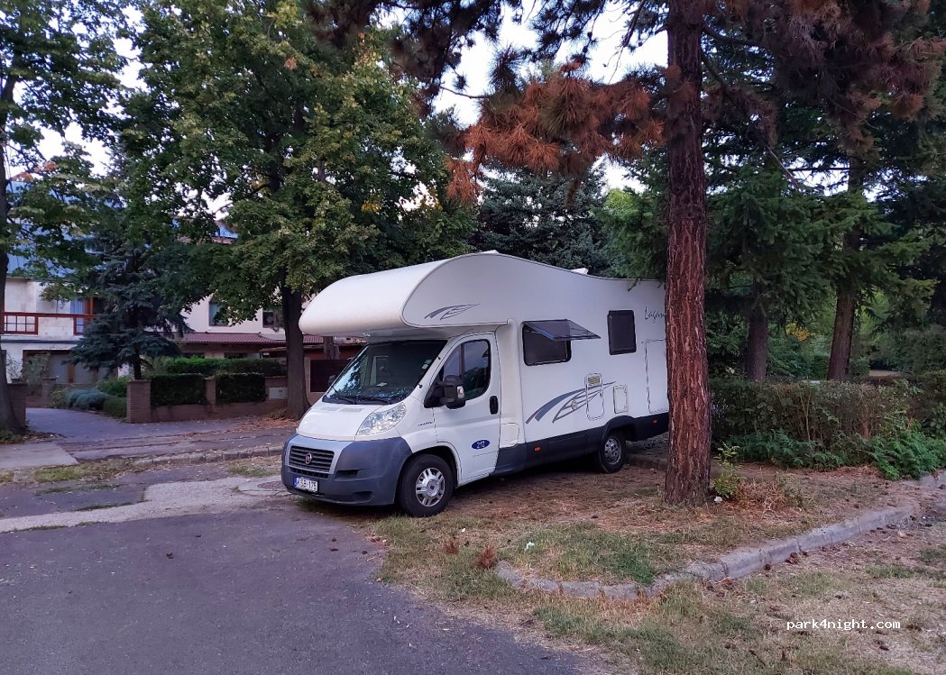 (5000) Szolnok - 2 Tiszaligeti sétány — foto 4