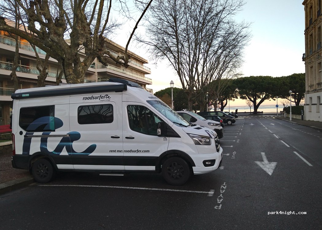 (33120) Arcachon - 12 -14 Boulevard Promenade Marcel Gounouilhou — foto