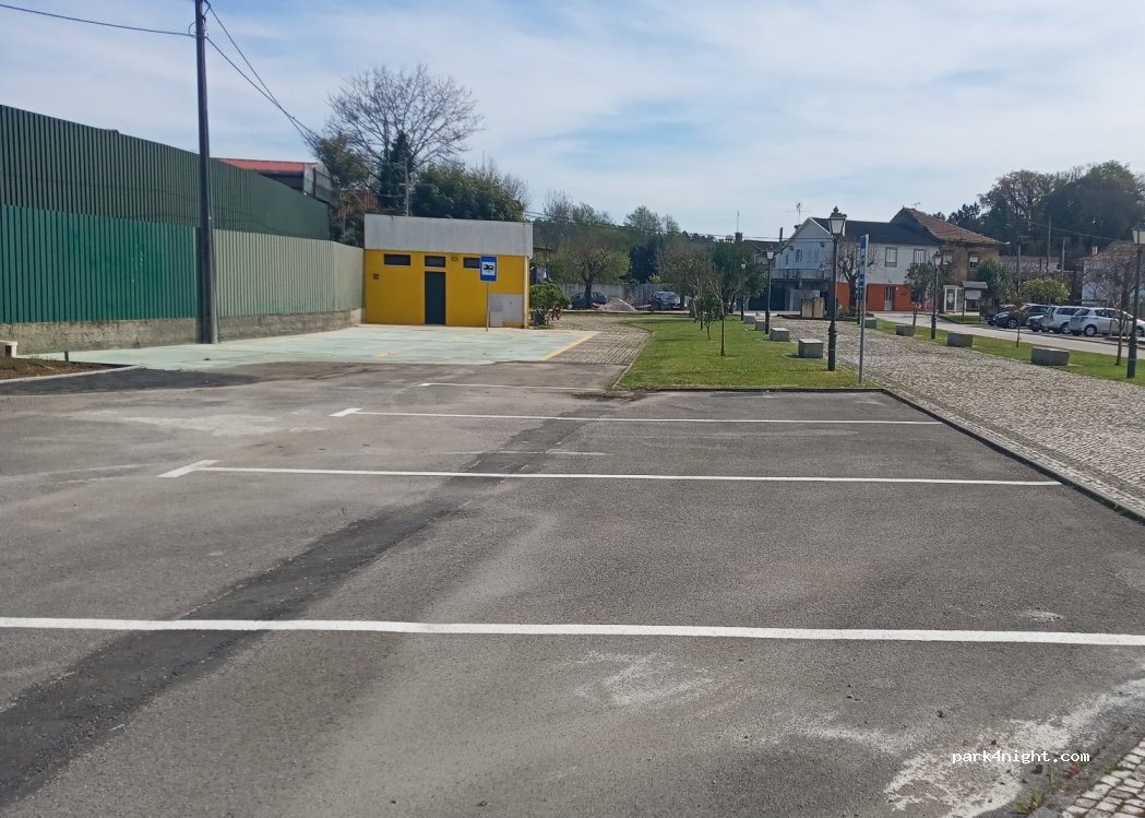 (3750-882) Valongo do Vouga - Largo São Miguel — foto 4