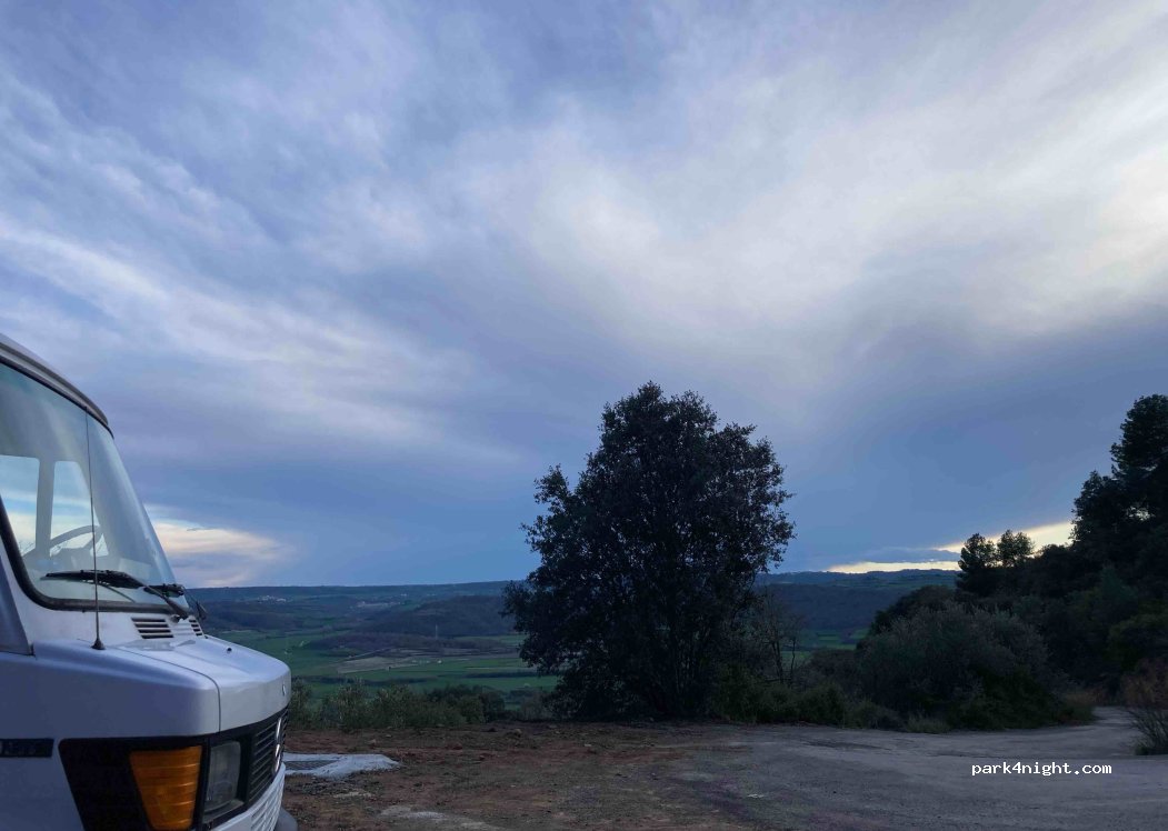 (25750) Torà - Unnamed Road — foto