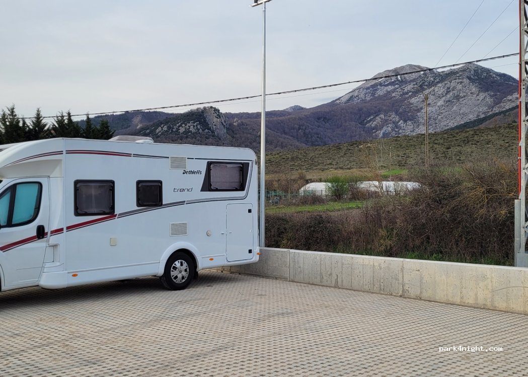 (01250) Araia - 4 Calle Ilarduibide — foto 2