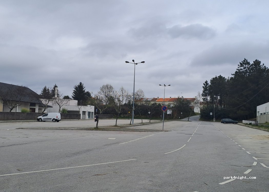 (3505) Viseu - 121 Avenida Caminhos de Santiago — foto