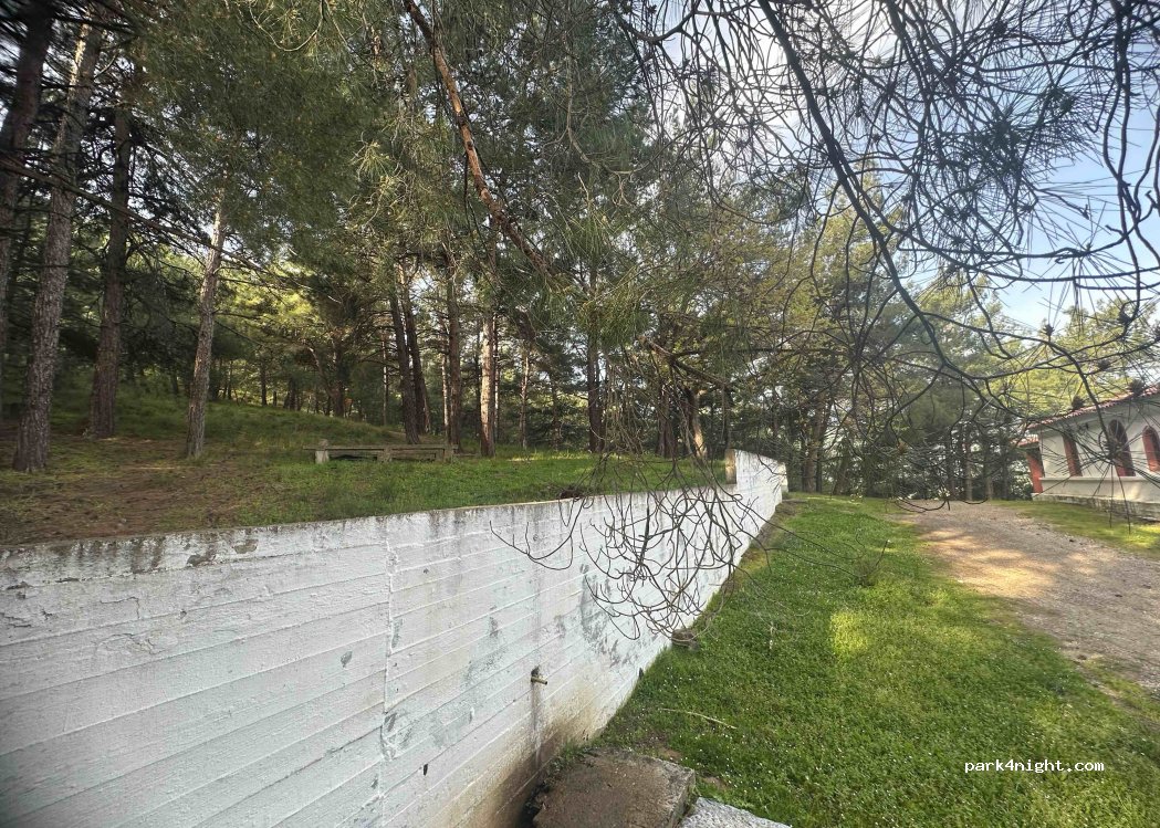 (321 00) Livadia - Unnamed Road — foto 2