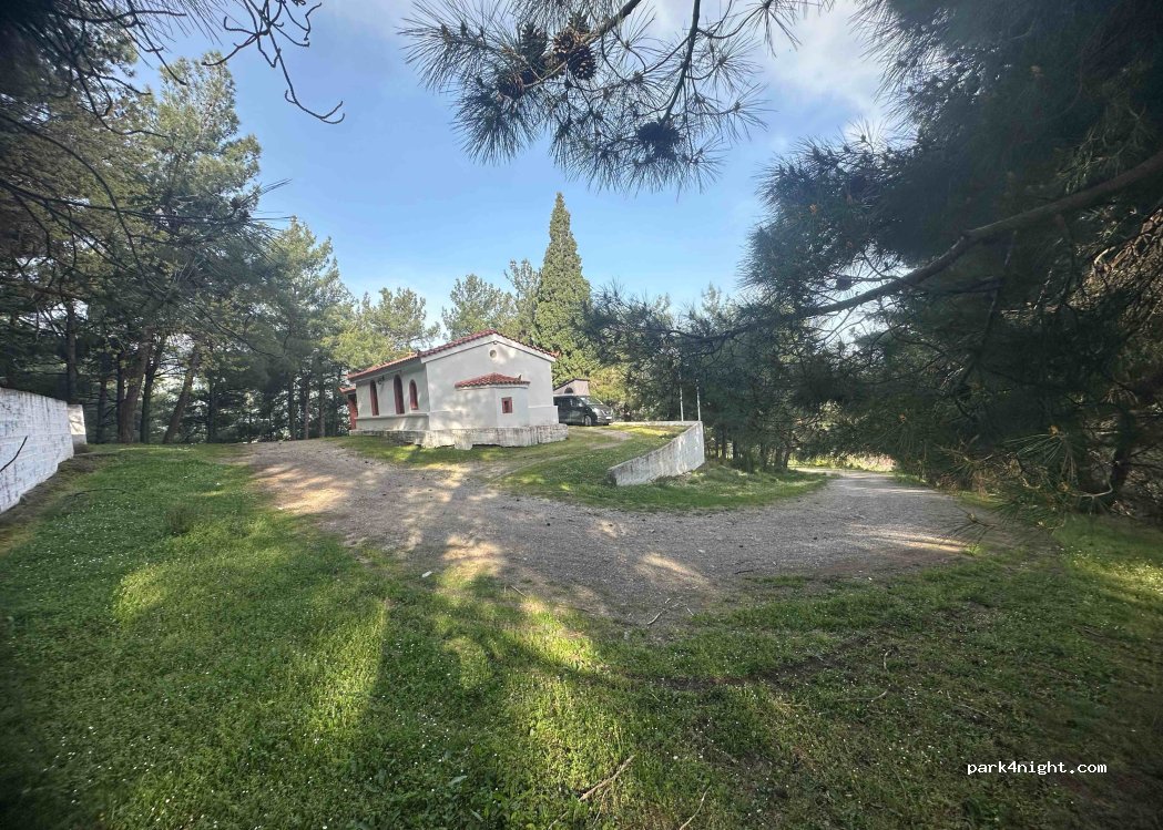 (321 00) Livadia - Unnamed Road — foto 3