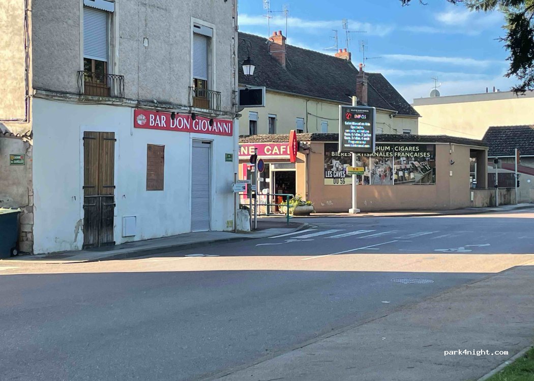 (71380) Saint-Marcel - 49 Rue Julien Leneveu — foto