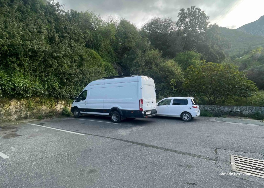 (99320) Beylerbeyi - Unnamed Road — foto