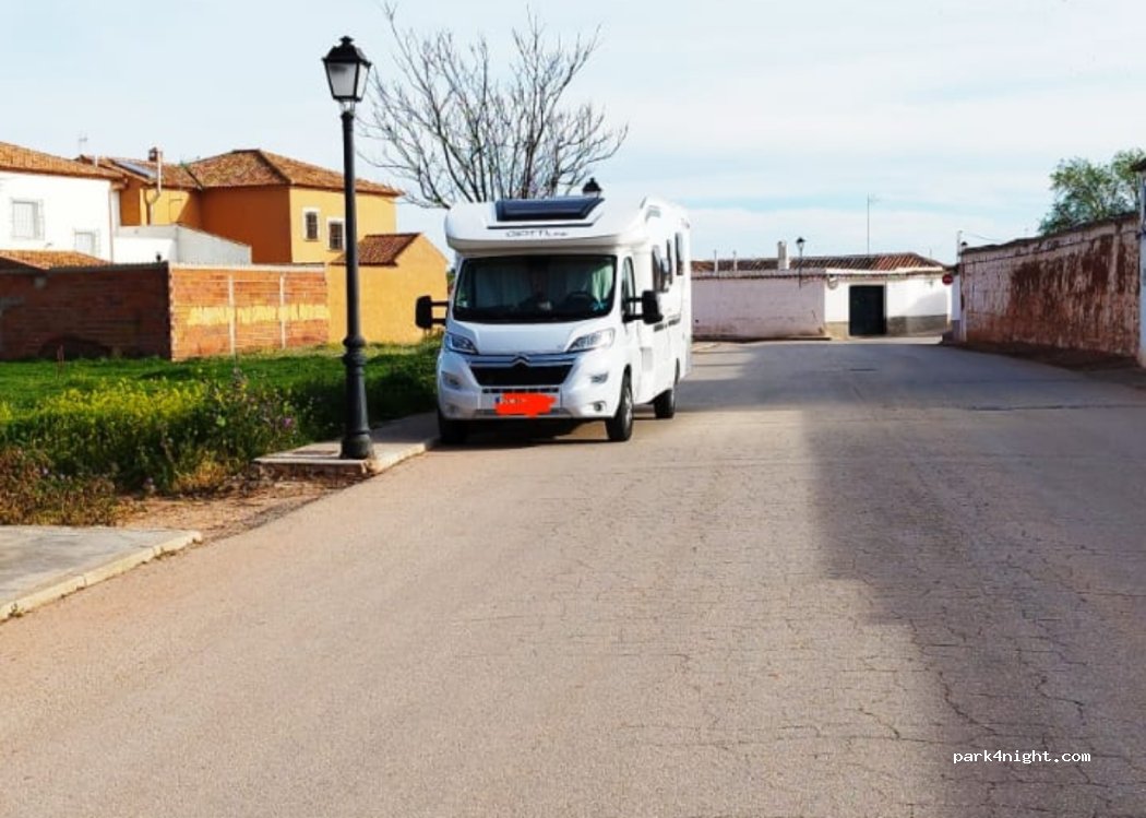 (13320) Villanueva de los Infantes - 10 Plaza S-2 S U — foto