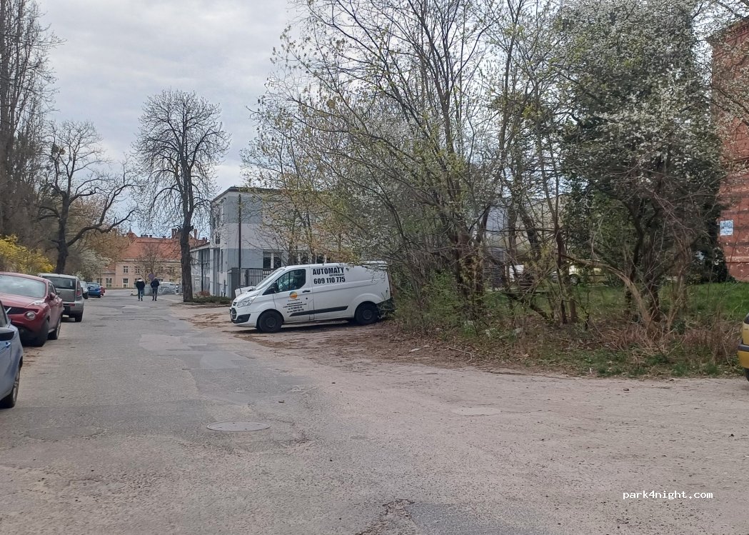(87-100) Toruń - 4 Gen. Sowińskiego — foto 4