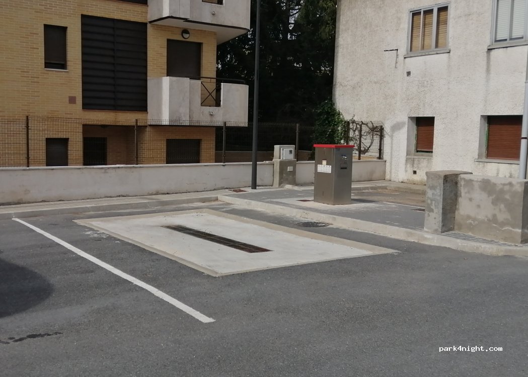 Area de autocaravanas Navalperal de Pinares — foto 2