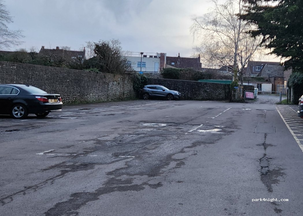 Station Road Car Park — foto 2