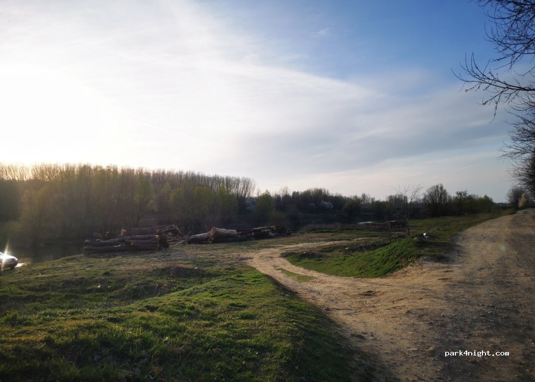 (087110) Gostinu - Unnamed Road — foto