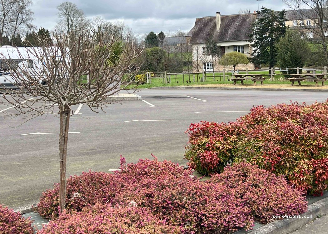 (50600) Grandparigny - 10 Rue Jean Gosselin — foto