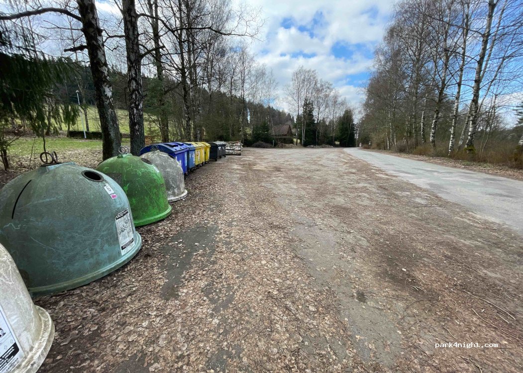 (561 63) Nekoř - Unnamed Road — foto 2