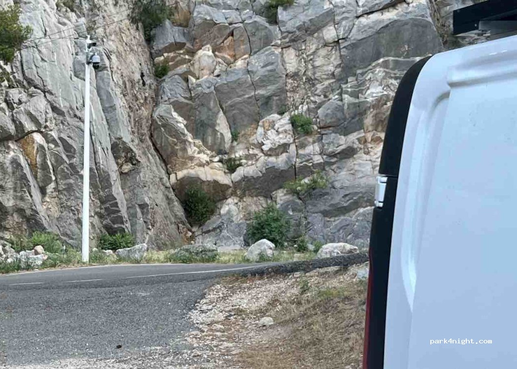 (83200) Toulon - 1347 Route du Faron — foto 3