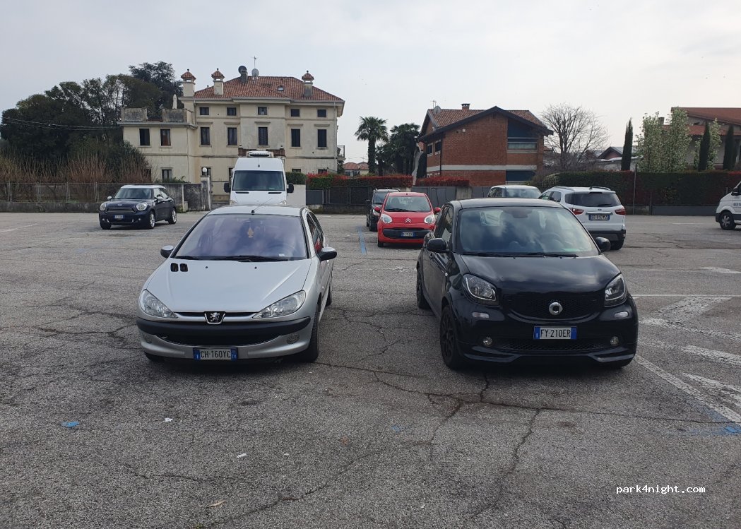 (36061) Bassano del Grappa - 13 Via Vecchia Colomba — foto 2