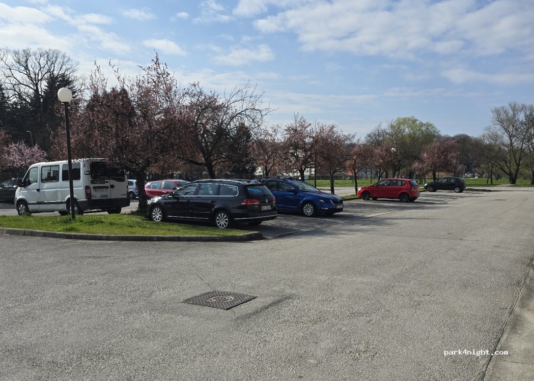 (47000) Karlovac - 4 Ulica Marina Držića — foto