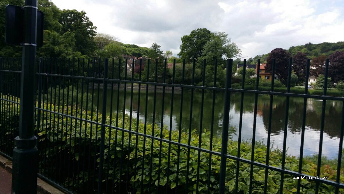 (92350) Le Plessis-Robinson - 1 Chaussée de l'Étang — foto 2