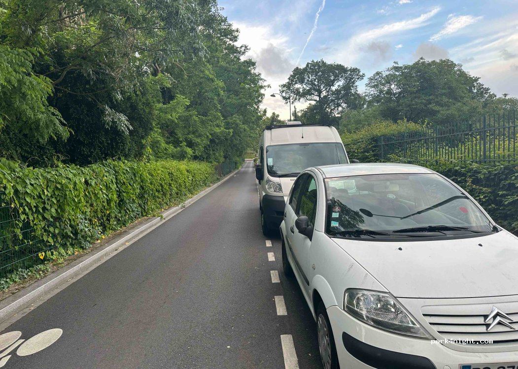 (92350) Le Plessis-Robinson - 1 Chaussée de l'Étang — foto 4